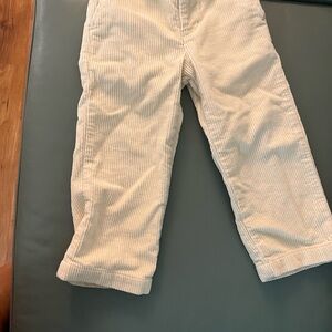 Polo Ralph Lauren corduroy off white pants. Size 3T. Excellent condition.